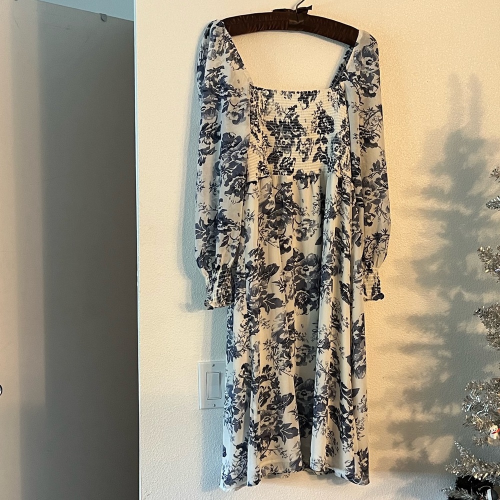 {OPT} Anthropologie Brand New Classic Smocked Midi Dress